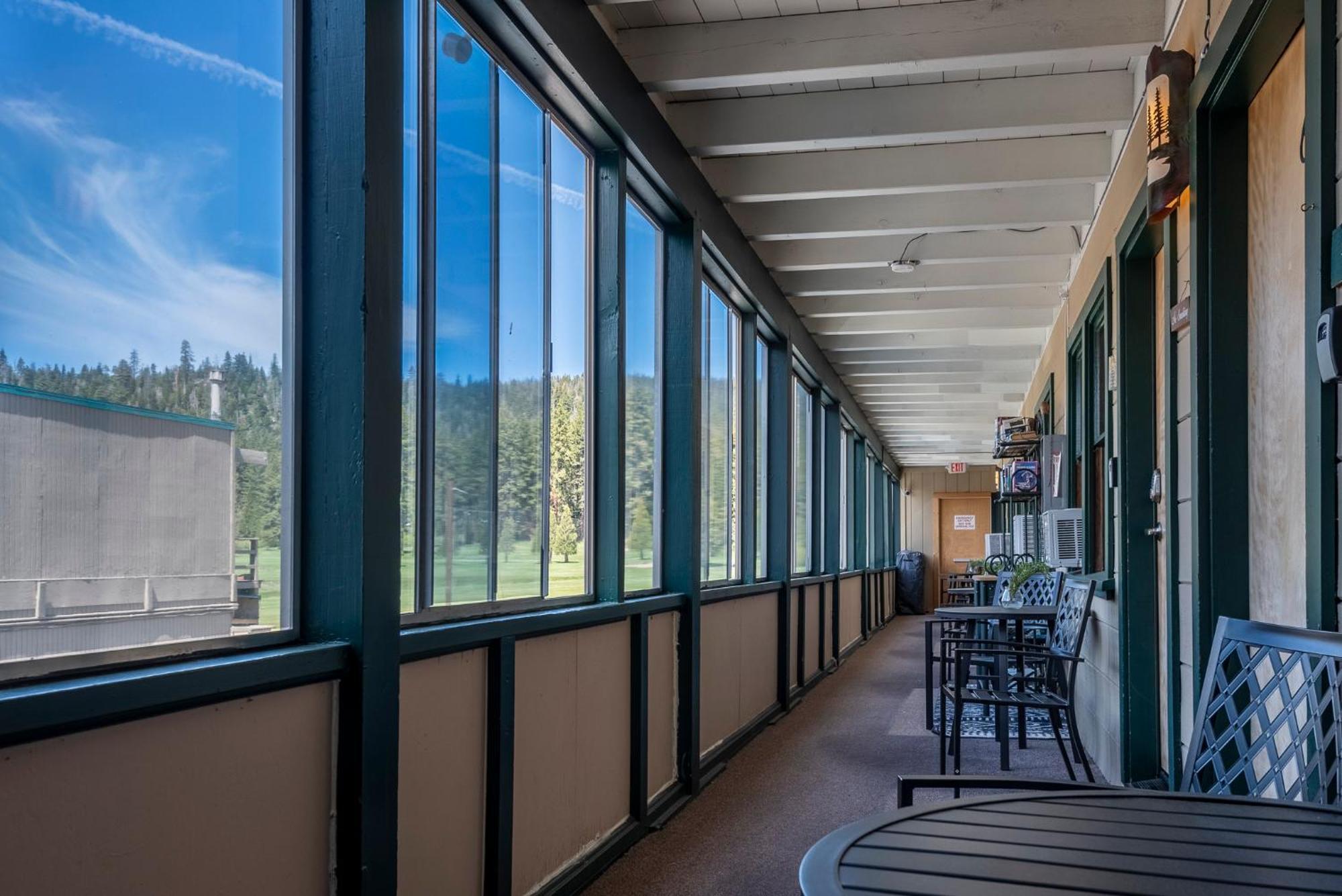 Inn Mother Nature's Tahoe City
